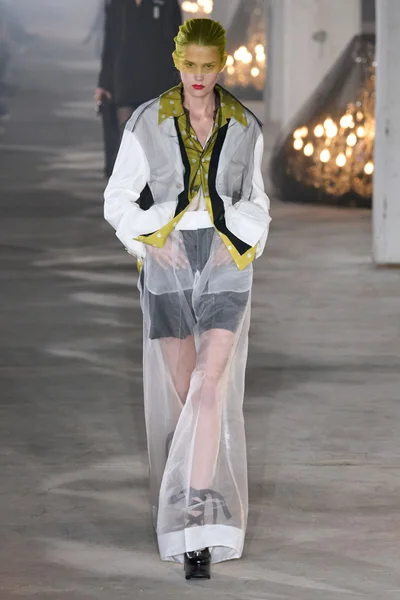 Look 37